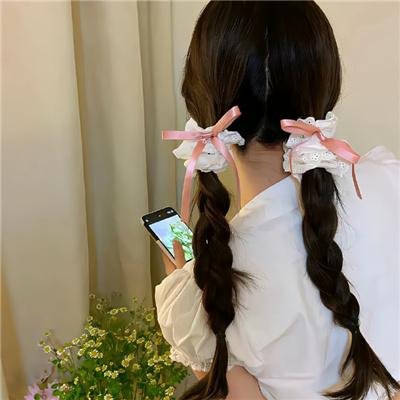 蓝色江流淌